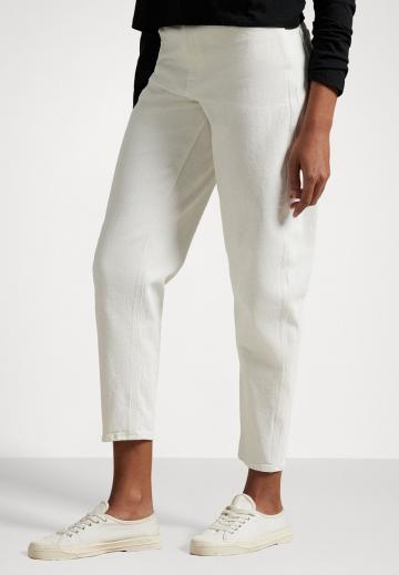 Короткие джинсы