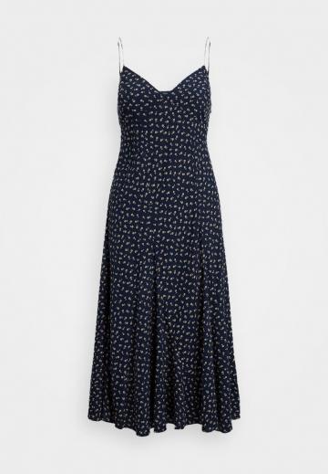 Пляжное платье