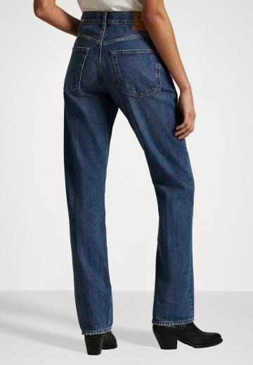 Прямые джинсы