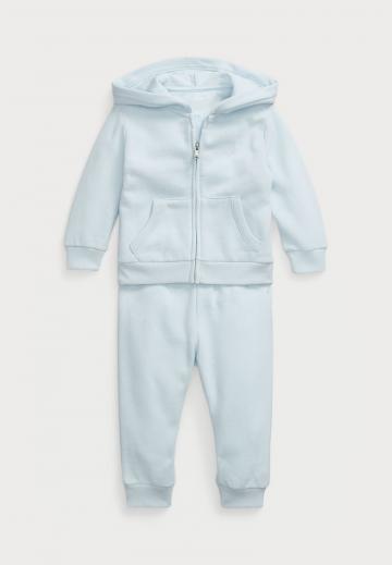 Набор одежды