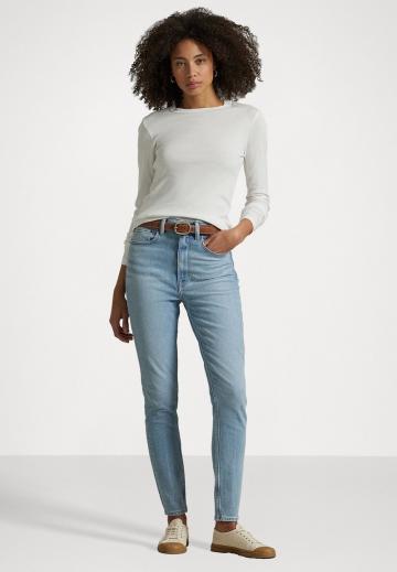 Узкие джинсы