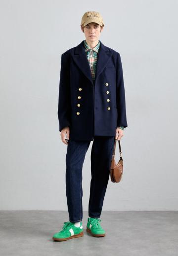 Шерстяное пальто