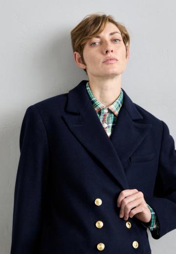 Шерстяное пальто