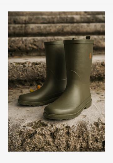Резиновые сапоги