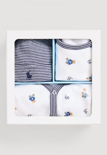 Набор одежды