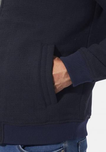 Куртка бомбер