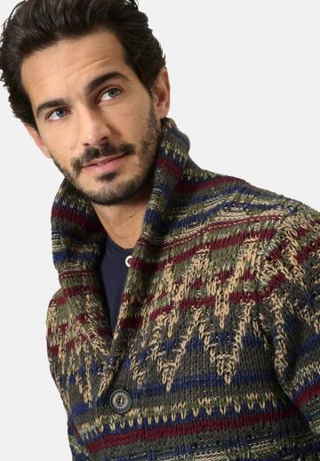 Вязаная кофта