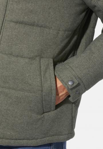 Зимняя куртка