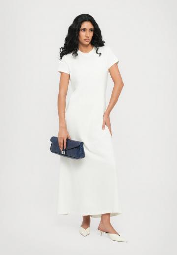 Длинное платье