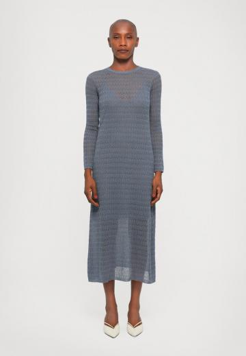 Длинное платье