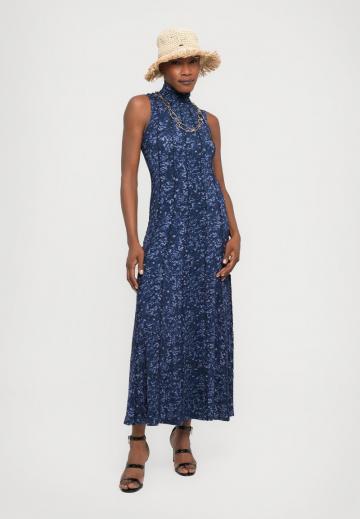 Длинное платье