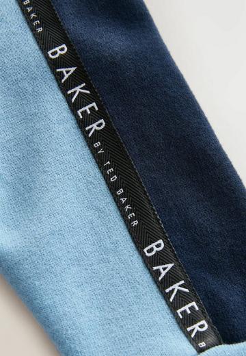 Набор одежды