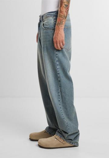 Свободные джинсы