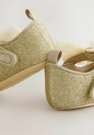 Детская обувь