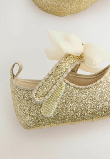 Детская обувь