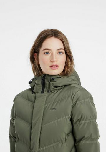 Спортивная куртка