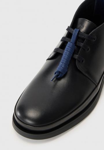 Ботинки на шнуровке