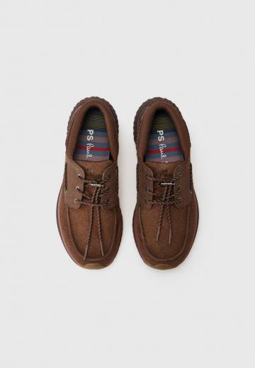 Ботинки на шнуровке