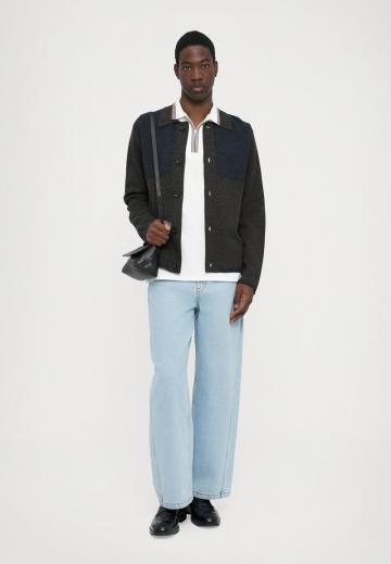 Вязаная кофта