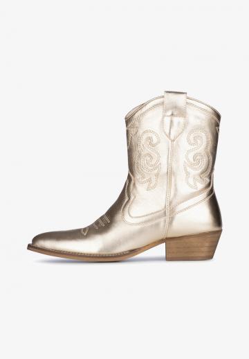 Ковбойские сапожки