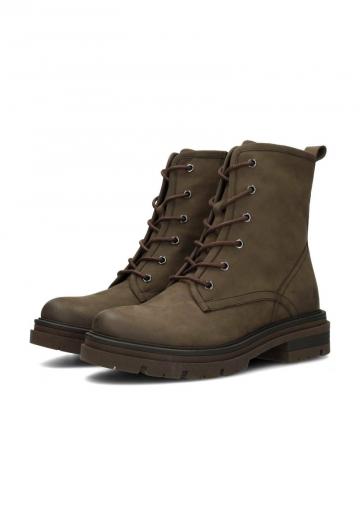 Ботинки на шнуровке