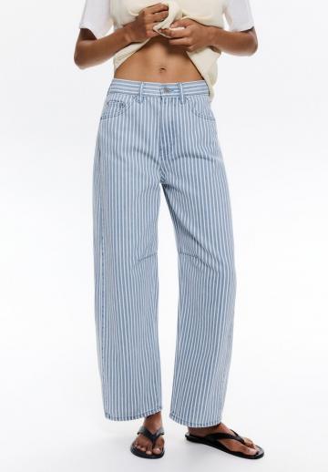 Свободные джинсы