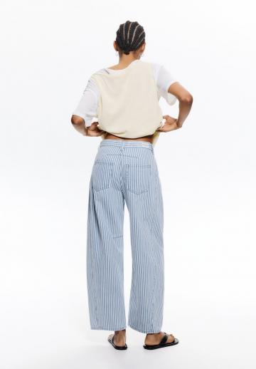 Свободные джинсы