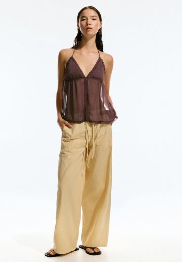 Топ на бретельках