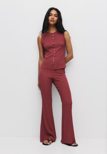 Блузка без рукавов