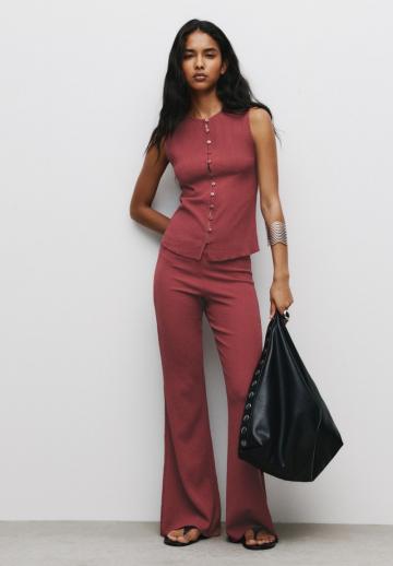 Блузка без рукавов