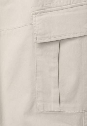 Брюки с накладными карманами