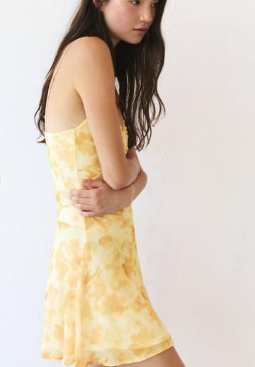 Короткое платье