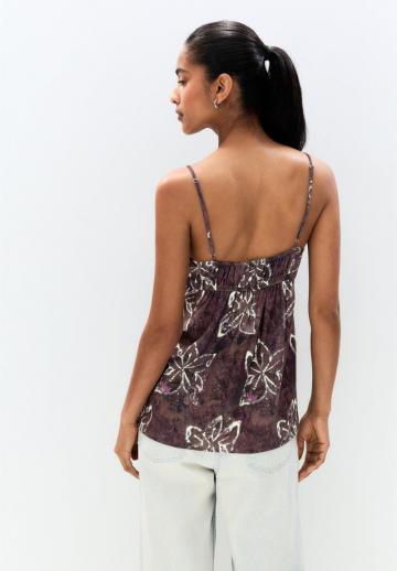 Топ на бретельках