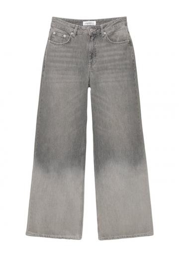 Свободные джинсы