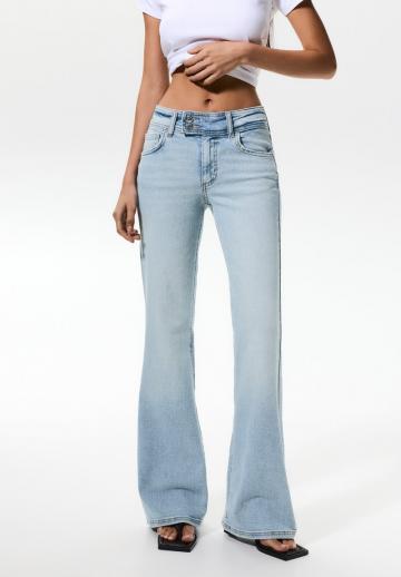 Клешеные брюки