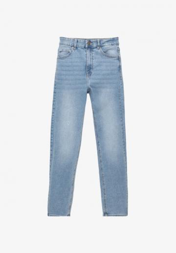 Узкие джинсы