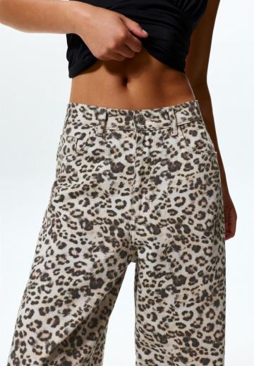 Свободные джинсы