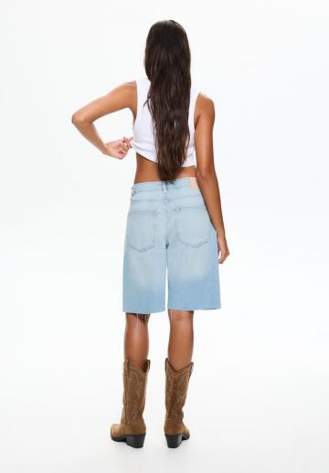 Джинсовые шорты