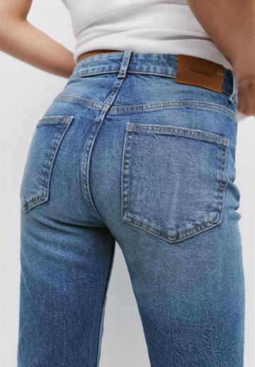 Короткие джинсы