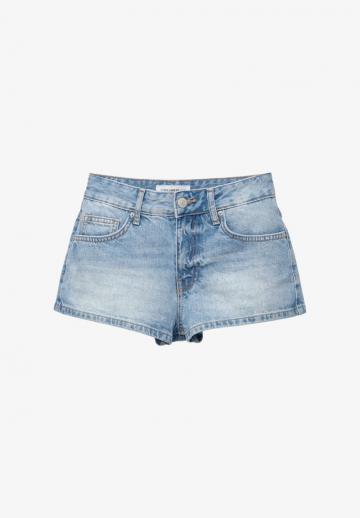 Джинсовая жилетка