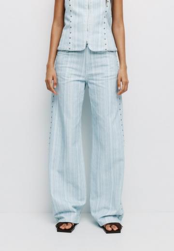 Прямые джинсы