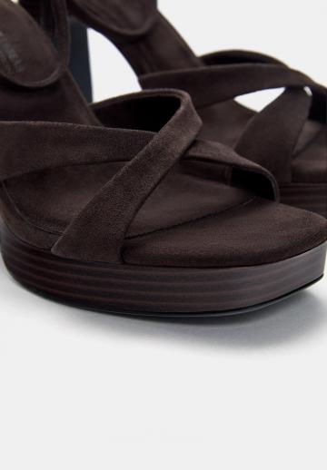 Босоножки на платформе