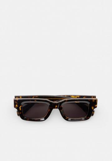 Солнечные очки