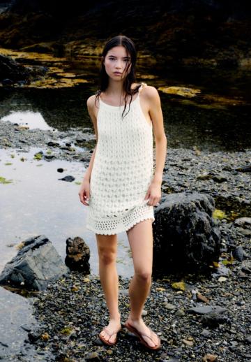 Вязаное платье