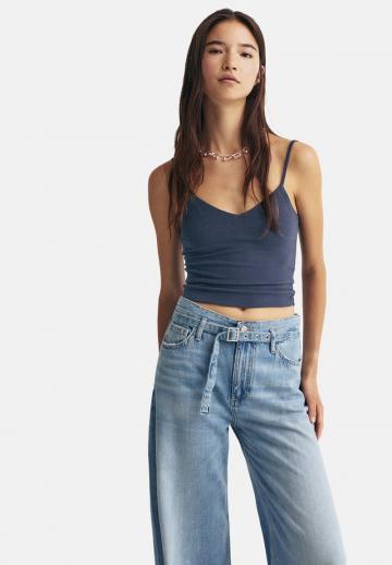 Топ на бретельках