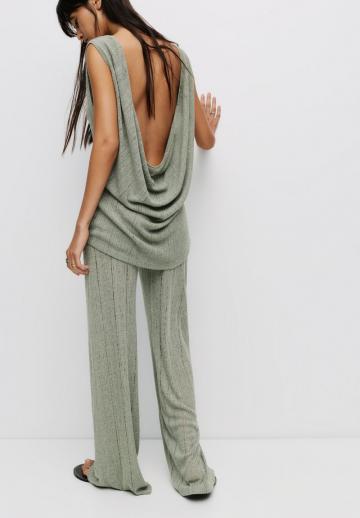 Блузка без рукавов