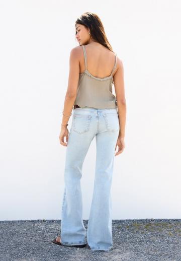 Топ на бретельках