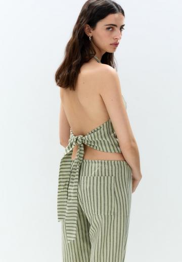 Блузка без рукавов