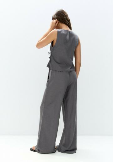 Блузка без рукавов