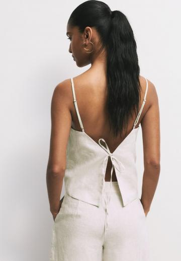 Топ на бретельках